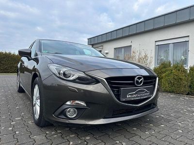 Grau Gebraucht 2016 Mazda 3 Limousine | 9.999 € (Fairer Preis)