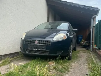 Gebraucht Fiat Punto 65 PS (47 kW) 2009 Blau Kleinwagen