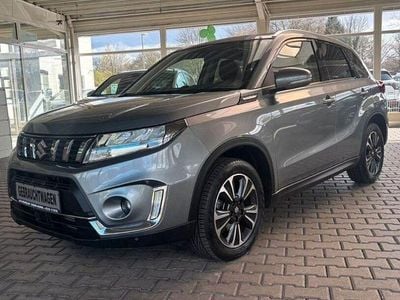 Gebraucht Suzuki Vitara Comfort+ 129 PS (94 kW) 2023 Grau SUV