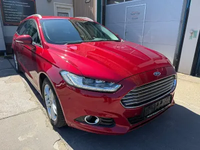 Gebraucht Ford Mondeo Titanium 179 PS (131 kW) 2017 Rot Kombi