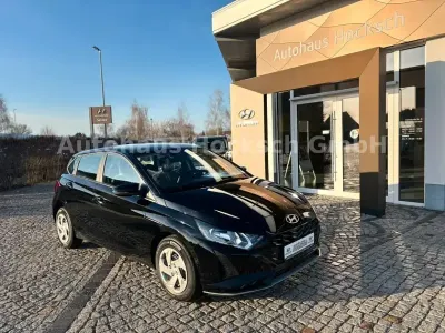 Neu Hyundai i20 Select 89 PS (65 kW) 2026 Phantom black Kleinwagen