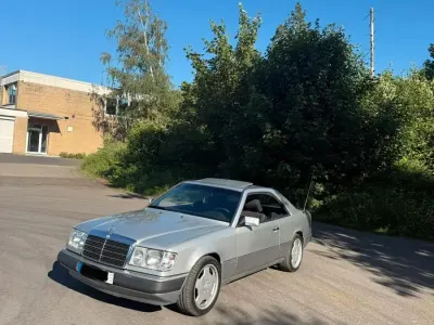 Gebraucht Mercedes 230 Sportline 132 PS (97 kW) 1991 Silber Coupé