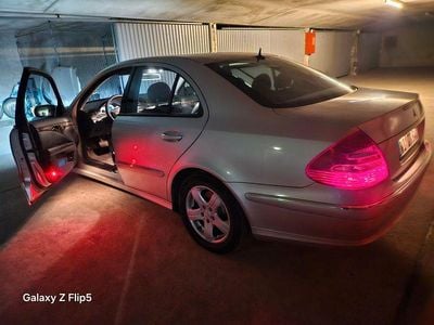 Silber Gebraucht 2004 Mercedes E320 Avantgarde Limousine | 3.250 € (Guter Preis)