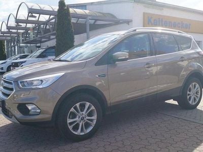 Gebraucht Ford Kuga Titanium 150 PS (110 kW) 2018 Silber SUV