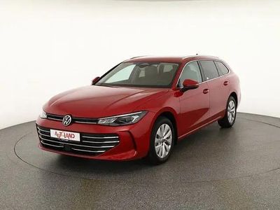 Begagnad VW Passat 193 HK (141 kW) 2025 Röd Kombi