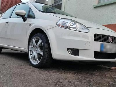 Gebraucht Fiat Grande Punto Racing 95 PS (69 kW) 2009 Weiß Kleinwagen