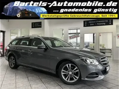 Gebraucht Mercedes E200 Avantgarde 136 PS (100 kW) 2016 Grau Kombi