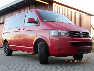 Usata VW Caravelle 140 CV (102 kW) 2015 Rosso Furgone