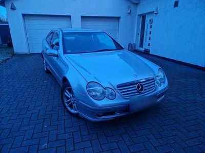 Gebraucht Mercedes C200 163 PS (119 kW) 2003 Silber Coupé