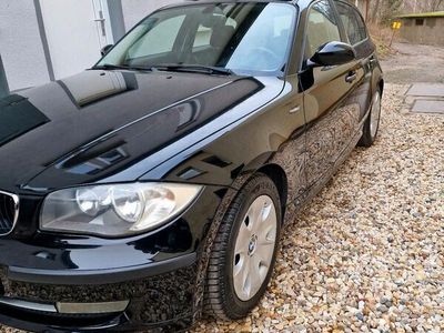 gebraucht BMW 118 1er i e87 im guten Zustand viel Neu 6 Gang Schaltung