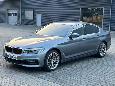 Gebraucht BMW 540 Sport Line 340 PS (250 kW) 2017 Grau Limousine