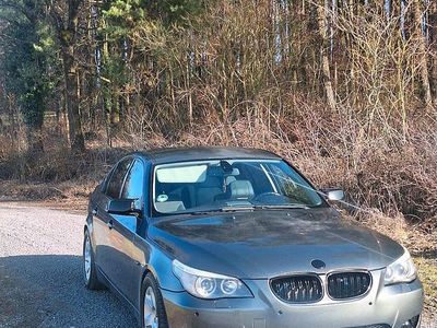 Gebraucht BMW 525 177 PS (130 kW) 2005 Grau Limousine