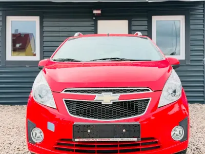 Gebraucht Chevrolet Spark 81 PS (59 kW) 2011 Rot Kleinwagen