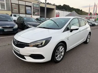 Gebraucht Opel Astra Business 131 PS (96 kW) 2019 Weiß Limousine