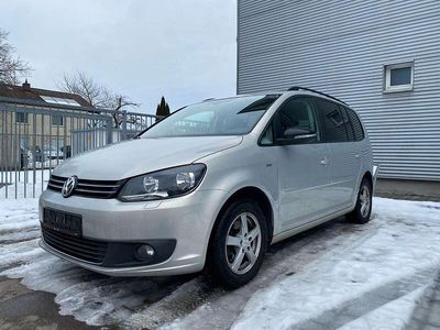 Gebraucht VW Touran Match 140 PS (102 kW) 2012 Silver leaf white gold Van / Kleinbus