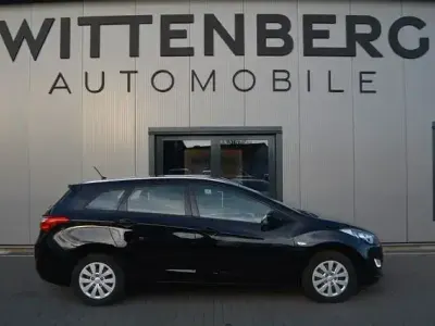 Gebraucht Hyundai i30 Classic 110 PS (80 kW) 2015 Schwarz Kombi