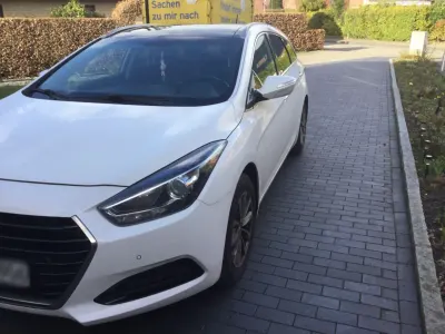 Gebraucht Hyundai i40 Trend 141 PS (103 kW) 2016 Weiß Kombi
