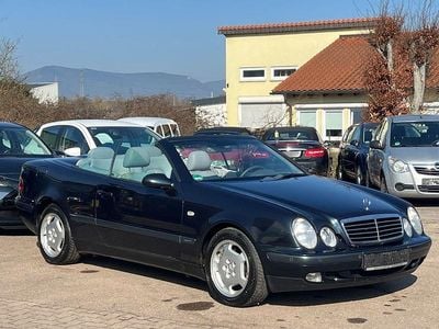 Gebraucht Mercedes CLK320 Avantgarde 218 PS (160 kW) 1999 Blau Cabrio