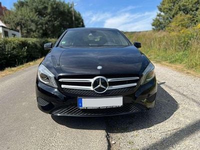 Gebraucht Mercedes A180 122 PS (89 kW) 2014 Limousine