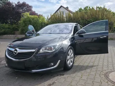 Gebraucht Opel Insignia Innovation 140 PS (102 kW) 2015 Schwarz Limousine