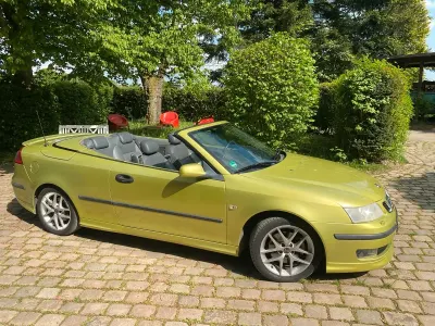 Używany Saab 9-3 Cabriolet Aero 230 KM (169 kW) 2004 Złoty Kabriolet