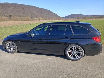 Gebraucht BMW 320 Sport Line 184 PS (135 kW) 2013 Schwarz Kombi