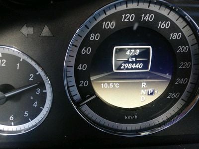 Mercedes E220