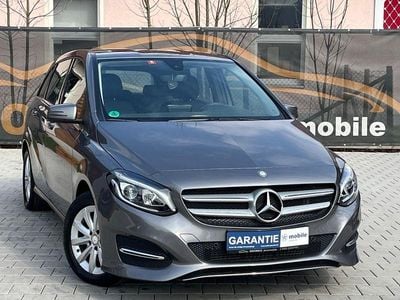 Gebraucht Mercedes B180 Style 122 PS (89 kW) 2015 Grau Van / Kleinbus