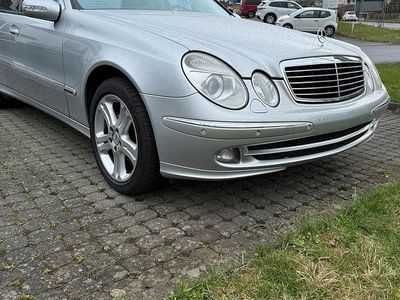 Gebraucht Mercedes E350 Avantgarde 272 PS (200 kW) 2005 Silber Kombi