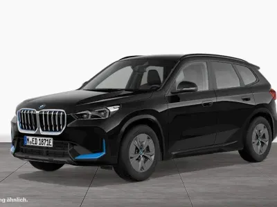 Gebraucht BMW iX1 Performance 200 kW (272 PS) 2023 Schwarz SUV