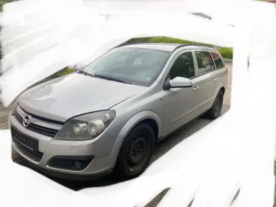 Gebraucht Opel Astra 101 PS (74 kW) 2006 Silber Kombi