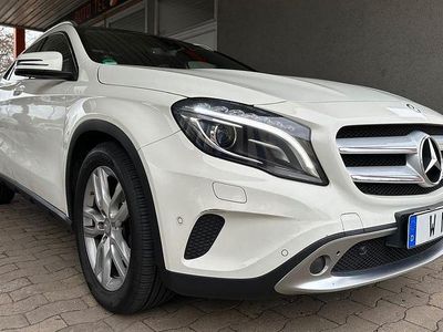 Gebraucht Mercedes GLA220 170 PS (125 kW) 2015 Weiß SUV