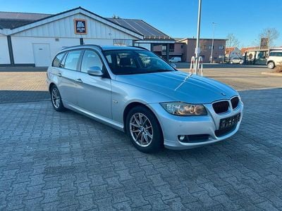Silber Gebraucht 2012 BMW 320 Kombi | 7.999 € (Fairer Preis)