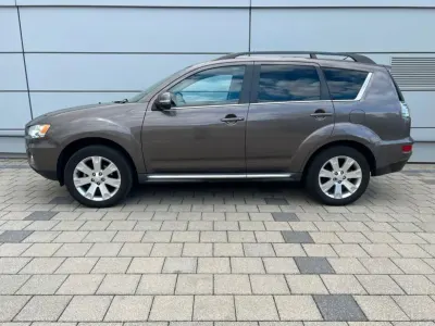 Gebraucht Mitsubishi Outlander Instyle 177 PS (130 kW) 2011 Braun SUV