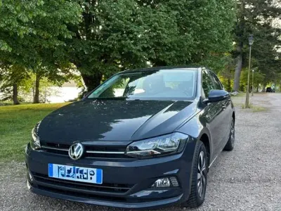 Gebraucht VW Polo LOUNGE 95 PS (69 kW) 2019 Schwarz Kleinwagen