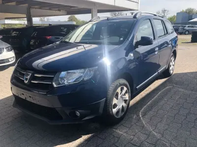 Brugt Dacia Logan MCV Lauréate 90 HK (66 kW) 2014 Blå Sedan