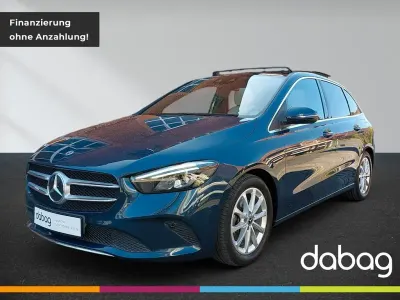 Gebraucht Mercedes B200 163 PS (119 kW) 2019 Blau Kleinwagen