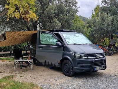 Grau Gebraucht 2016 VW Transporter Van | 19.750 €