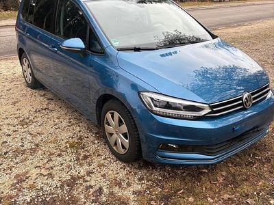 Gebraucht VW Touran 150 PS (110 kW) 2018 Blau Van / Kleinbus