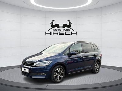 Blau Gebraucht 2022 VW Touran Highline Van / Kleinbus | 29.990 € (Fairer Preis)