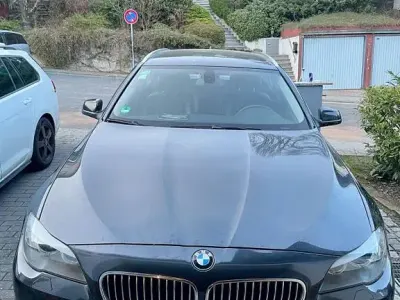 Gebraucht BMW 525 Sport Line 204 PS (150 kW) 2011 Grau Limousine