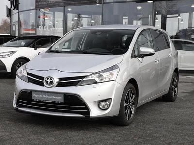 Platinsilber metallic Gebraucht 2017 Toyota Verso Executive Van / Kleinbus | 14.989 € (Etwas zu teuer)