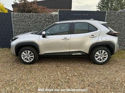 Nouă Toyota Yaris Cross Active 116 CP (85 kW) 2026 Wählbar  ggf. mit aufpreis SUV