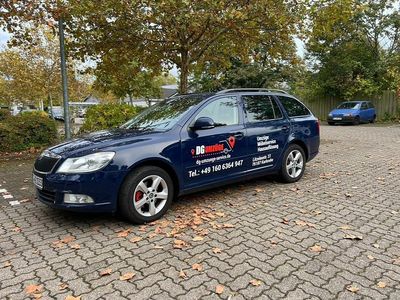 Blau Gebraucht 2012 Skoda Octavia Kombi | 3.600 €