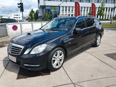 Mercedes E200