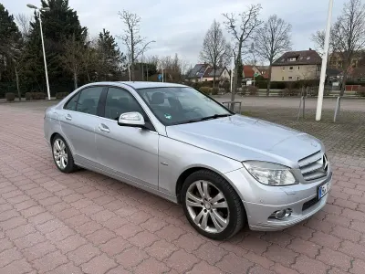 Używany Mercedes C280 Avantgarde 231 KM (169 kW) 2007 Srebrny Sedan/Limuzyna