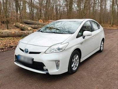 Gebraucht Toyota Prius 99 PS (72 kW) 2012 Weiß Limousine