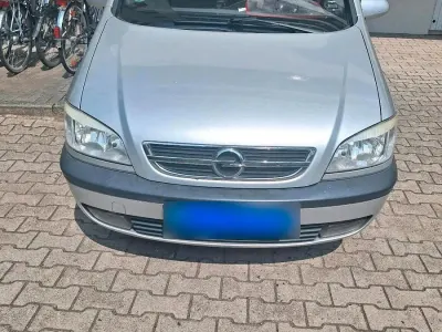 Gebraucht Opel Insignia 130 PS (95 kW) 2003 Van / Kleinbus