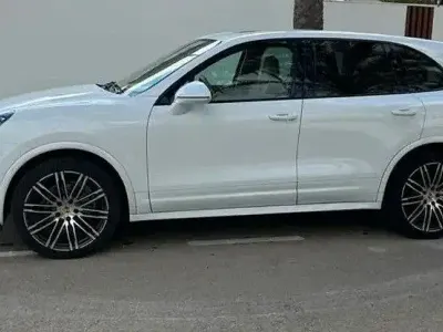 Usata Porsche Cayenne Platinum Edition 262 CV (192 kW) 2017 Bianco SUV