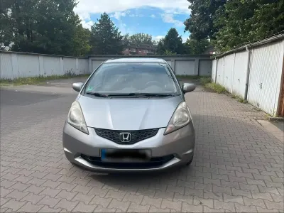 Gebraucht Honda Jazz Trend 90 PS (66 kW) 2009 Silber Kleinwagen